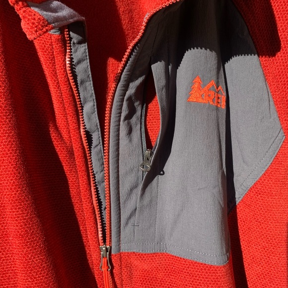 NWOT REI Fleece Jacket Red/Grey XXL - Picture 5 of 13